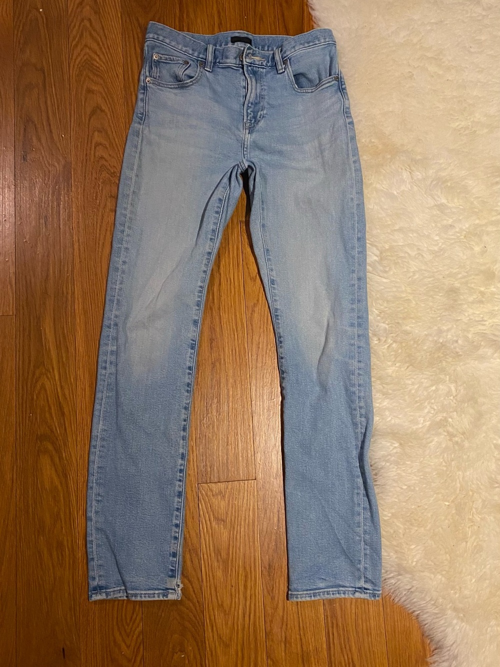 Uniqlo Men’s Light Wash Slim Jeans - Classic Blue Denim